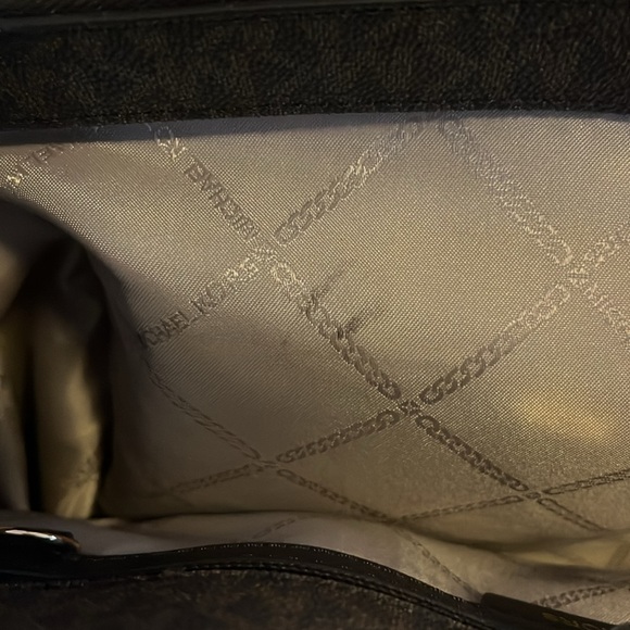 MICHAEL MICHAEL KORS LARGE TOTE - Picture 11 of 11